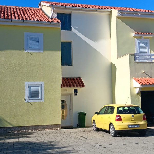 Apartment 3, Apartmani Ivanov Novalja