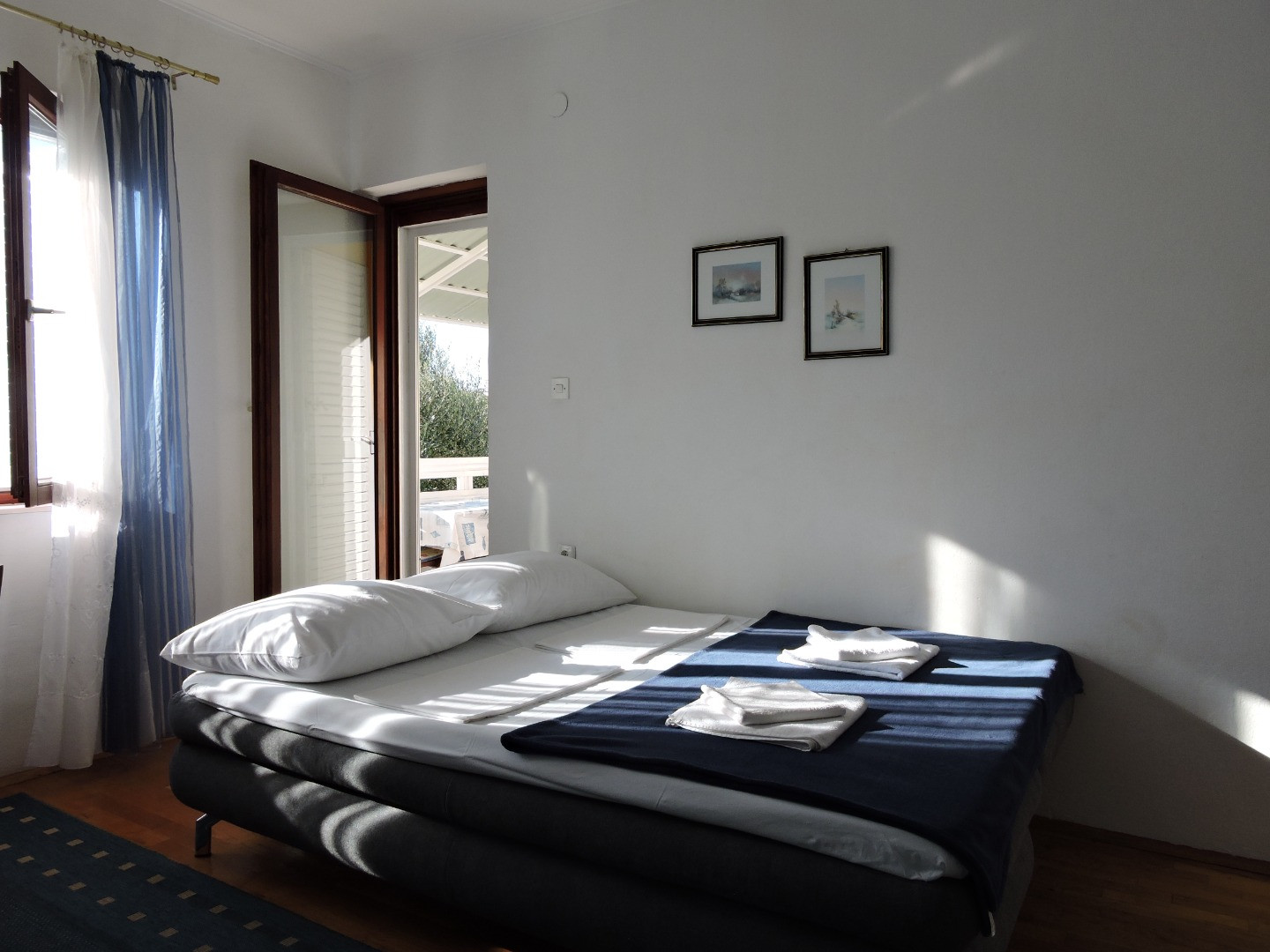 Apartments  Ivanov - Oasis of peace and comfort, Apartmani Ivanov Novalja