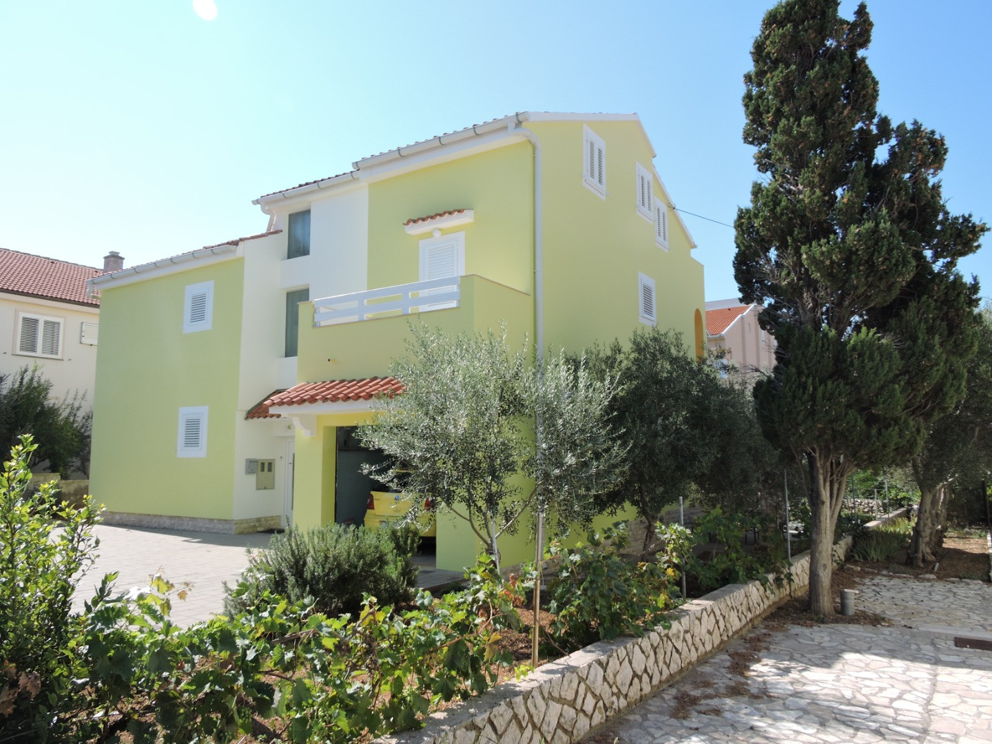 Apartments  Ivanov - Oasis of peace and comfort, Apartmani Ivanov Novalja